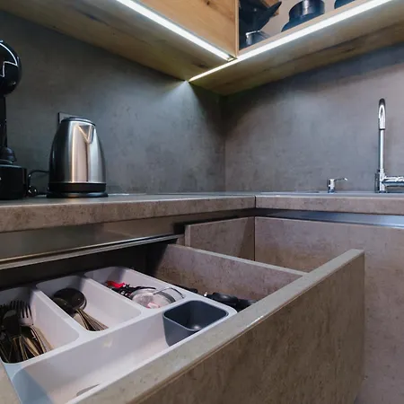 아파트 Lauta Forest 1-bedroom 플로브디프